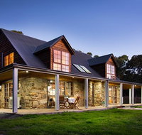 Cedar and Stone - Northern Rivers Accommodation