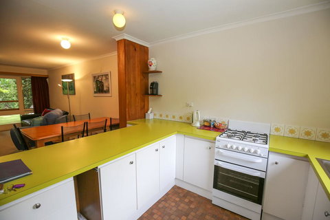 Cedar Holiday Units - Apartment 2 - Northern Rivers Accommodation 3