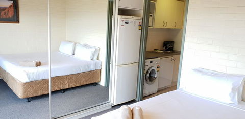 Cedarwood Apartments - Northern Rivers Accommodation 3