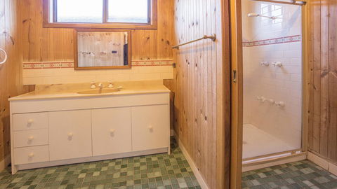Centre Street 10 Lake Tabourie - Northern Rivers Accommodation 3