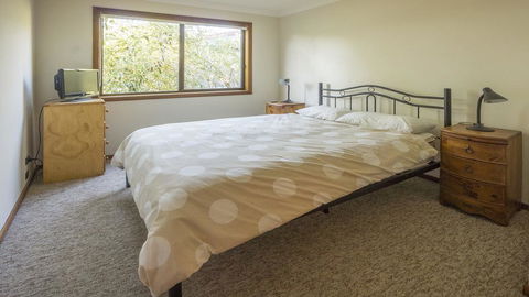 Centre Street 10 Lake Tabourie - Northern Rivers Accommodation 2