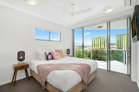 Centrepoint Apartments - Northern Rivers Accommodation 1