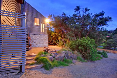 Charltom Hills - Northern Rivers Accommodation 1