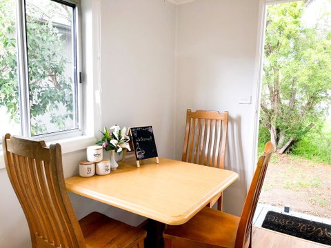 Charming Cottage Cessnock Hunter Valley - Northern Rivers Accommodation 3
