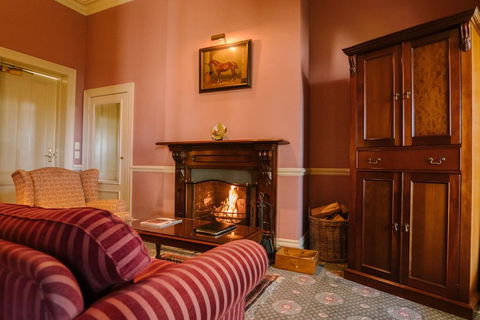 Chateau Yering Hotel - Northern Rivers Accommodation 2