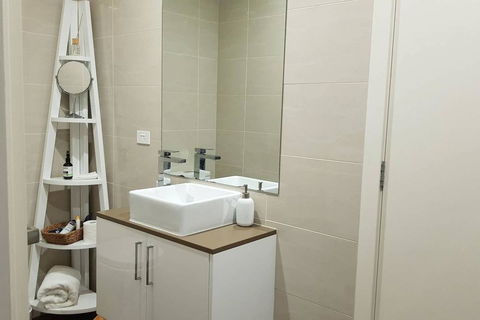 CHELSEA Family Home Close To Beach & Shops - Northern Rivers Accommodation 1