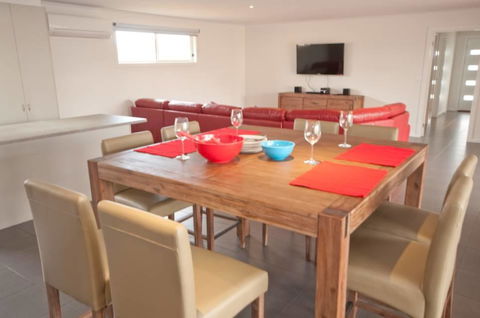 Chevallier - Northern Rivers Accommodation 1
