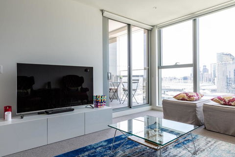 Chic, Modern & Stylish.Stunning Views,Free Parking - Northern Rivers Accommodation 0