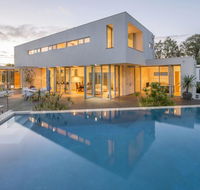 Cinque - Luxury Family Home with Pool Close to Beach and Town - Northern Rivers Accommodation