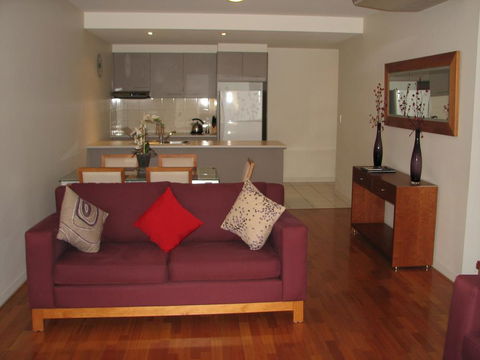 City Escape In Adelaides East End - Northern Rivers Accommodation 0