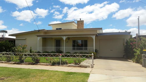 City Holiday Home Mildura - Northern Rivers Accommodation 0