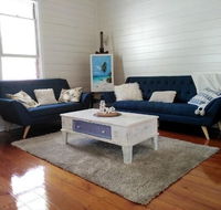 Classic Q'slander Huge Deck Pool Cowboy Stadium - Northern Rivers Accommodation