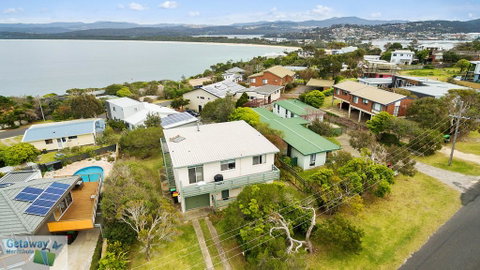 Cliffhanger - Pet Friendly - Northern Rivers Accommodation 0