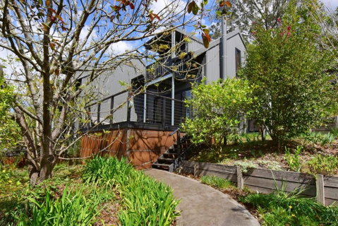 Cloudsong Chalet 2 - Close To The Village Centre! - Northern Rivers Accommodation 0