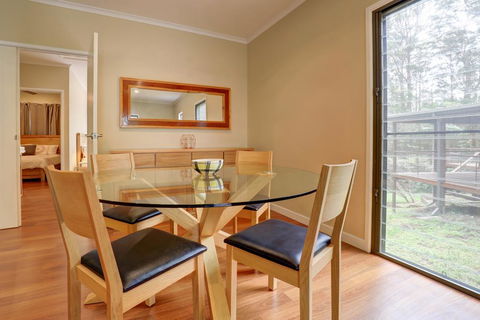 Cockatoo Hideaway - Northern Rivers Accommodation 0