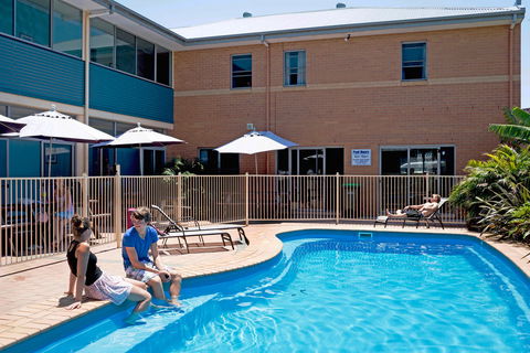 Coffs Harbour YHA - Northern Rivers Accommodation 3