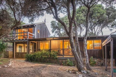 Coleys Beach House Yallingup - Northern Rivers Accommodation 1