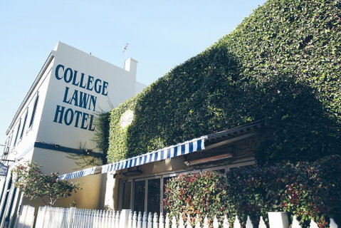 College Lawn Hotel - Northern Rivers Accommodation 1