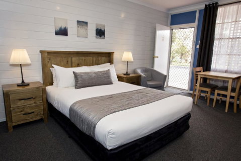 Colonial Motel & Apartments - Northern Rivers Accommodation 1