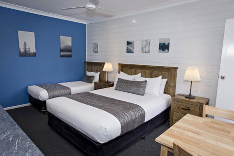 Colonial Motel & Apartments - Northern Rivers Accommodation 2
