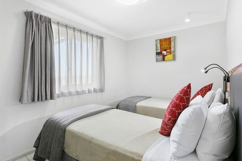 Comfort Inn & Suites Burwood - Northern Rivers Accommodation 1