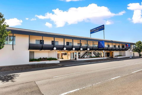 Comfort Inn & Suites Manhattan - Northern Rivers Accommodation 1