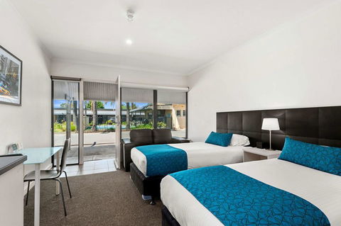 Comfort Inn & Suites Manhattan - Northern Rivers Accommodation 3