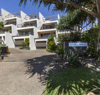 Comfortable  stylish with rooftop spa - Northern Rivers Accommodation