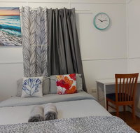 Comfortable Guest Room closes to Emerald CBD - Northern Rivers Accommodation