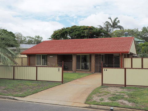 Comfortable Lowset Family Home Only Minutes From The Water! Tarooki St, Bellara - Northern Rivers Accommodation 0