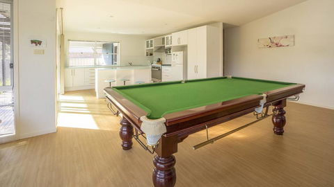 Conley Ave 8 Pet Friendly - OUTSIDE Only - Northern Rivers Accommodation 3