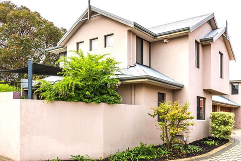 Coode Street Townhouse - Northern Rivers Accommodation 0