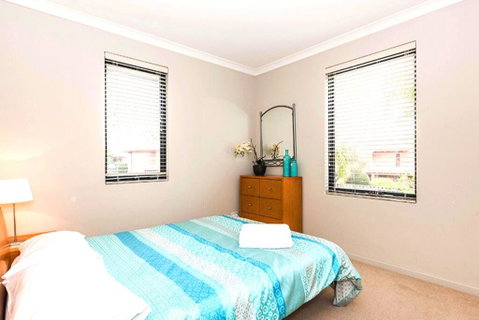 Coode Street Townhouse - Northern Rivers Accommodation 2