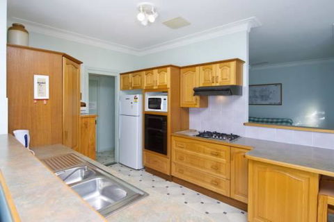 Cook St 4 - Salamander Bay - Northern Rivers Accommodation 3