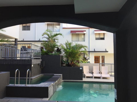 Coolum Beach Resort - Northern Rivers Accommodation 2
