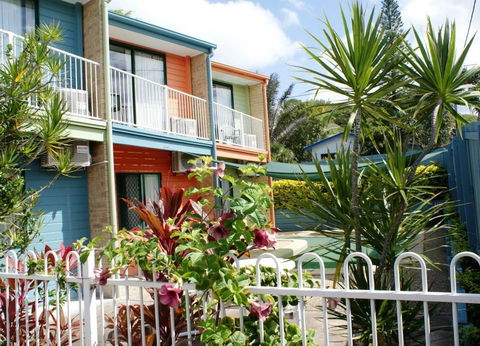 Coolum Budget Accommodation - Northern Rivers Accommodation 0