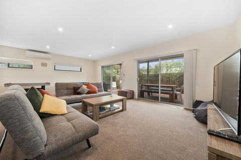 Cootamundra - Northern Rivers Accommodation 0