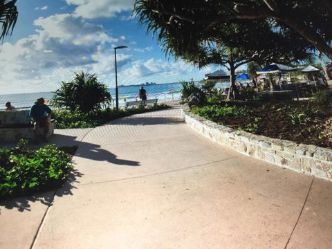 Coral Sea Views Beachfront Penthouse - Northern Rivers Accommodation 3