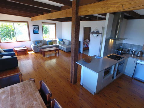 Corymbia Batemans Bay - Northern Rivers Accommodation 2