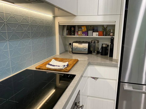 Cosy Backyard Apartment Close To Miami Beach - Northern Rivers Accommodation 2