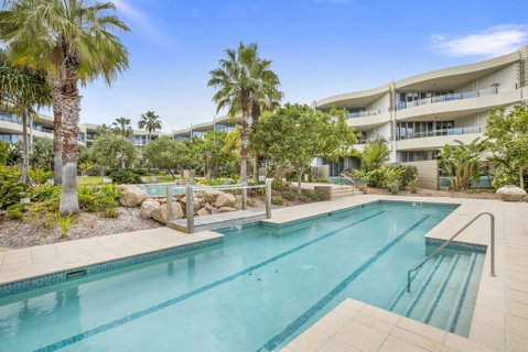 COTTON BEACH APARTMENT 33 WITH POOL VIEWS - Northern Rivers Accommodation 0