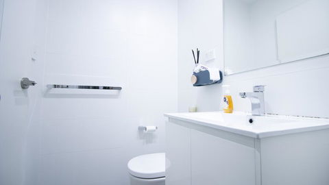 Cozy Apartments Near Burwood Train Station - Northern Rivers Accommodation 1