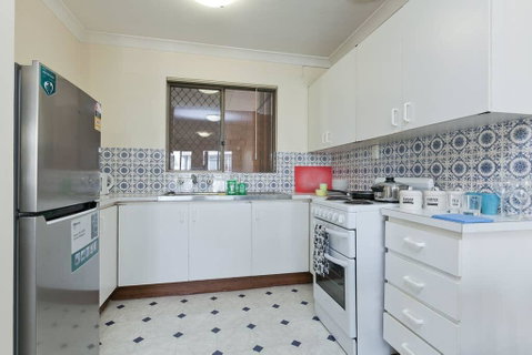 Cozy South Perth Unit Next To Perth Zoo - Northern Rivers Accommodation 2
