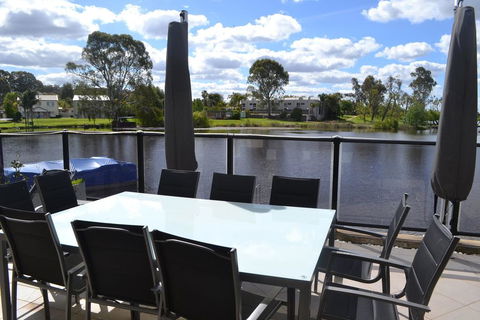 Cypress Drive Town House - Northern Rivers Accommodation 0