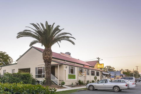 D'Aguilar Hotel Motel - Northern Rivers Accommodation 0