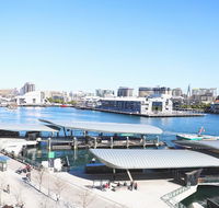 Darling harbour Waterview Luxury Apartment - Northern Rivers Accommodation