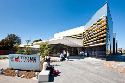 Delicate And Peaceful Bundoora Townhouse 10 - Northern Rivers Accommodation 1