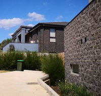 Delicate and Peaceful Bundoora Townhouse 11 - Northern Rivers Accommodation
