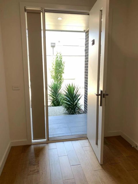 Delicate And Peaceful Bundoora Townhouse 11-R4 - Northern Rivers Accommodation 3