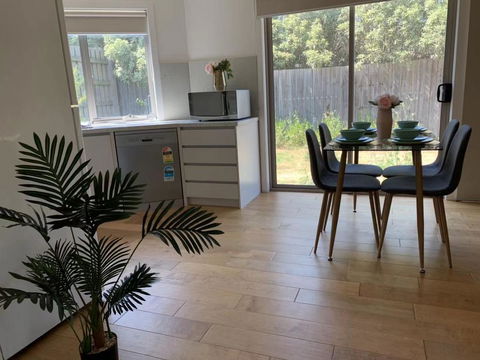 Delicate And Peaceful Bundoora Townhouse 20-R3 - Northern Rivers Accommodation 2